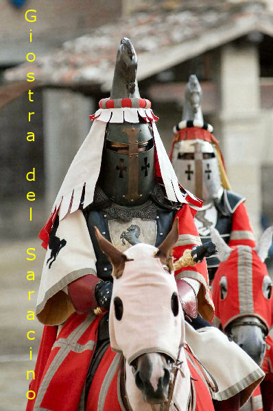 Giostra del Saracino di Arezzo - Maestro di Campo e dietro il Vice-Maestro di Campo