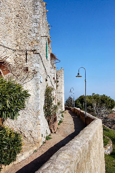 Capalbio prima cerchia muraria