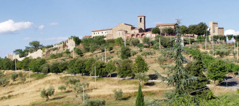 Il Borgo fortificato di Montecolognola