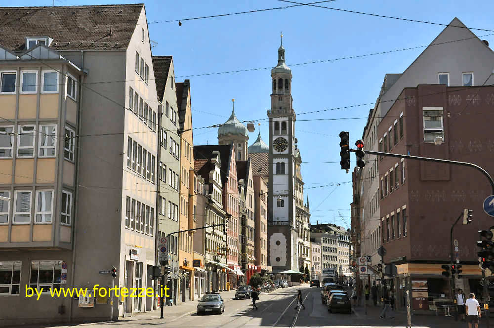 Augsburg Goldner Saal vista da Carolinestrasse